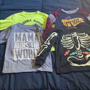 Long sleeve toddler 4T/ skeleton grows in the dark